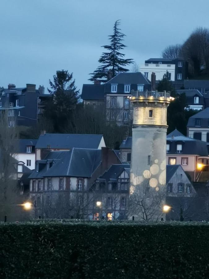 Phare Des Impressionnistes Apartment Honfleur Exterior foto